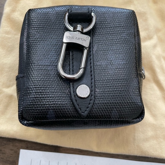 Louis Vuitton Monogram Graphite Rainbow Cube Pouch - Picture 4 of 16